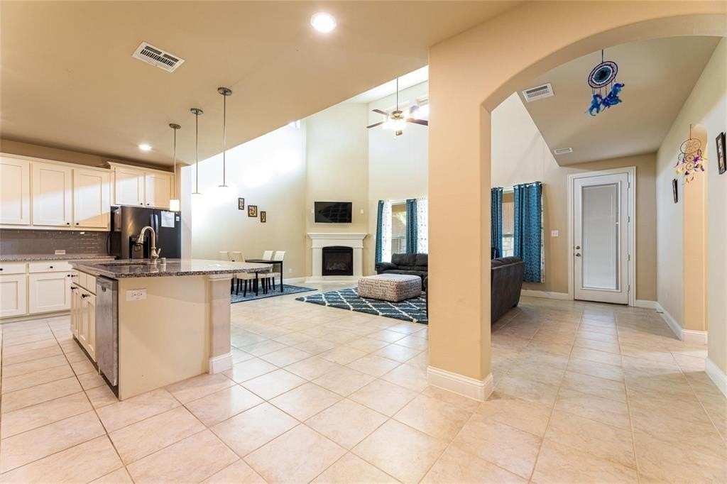 10909 Marfa Way - Photo 2 of 29