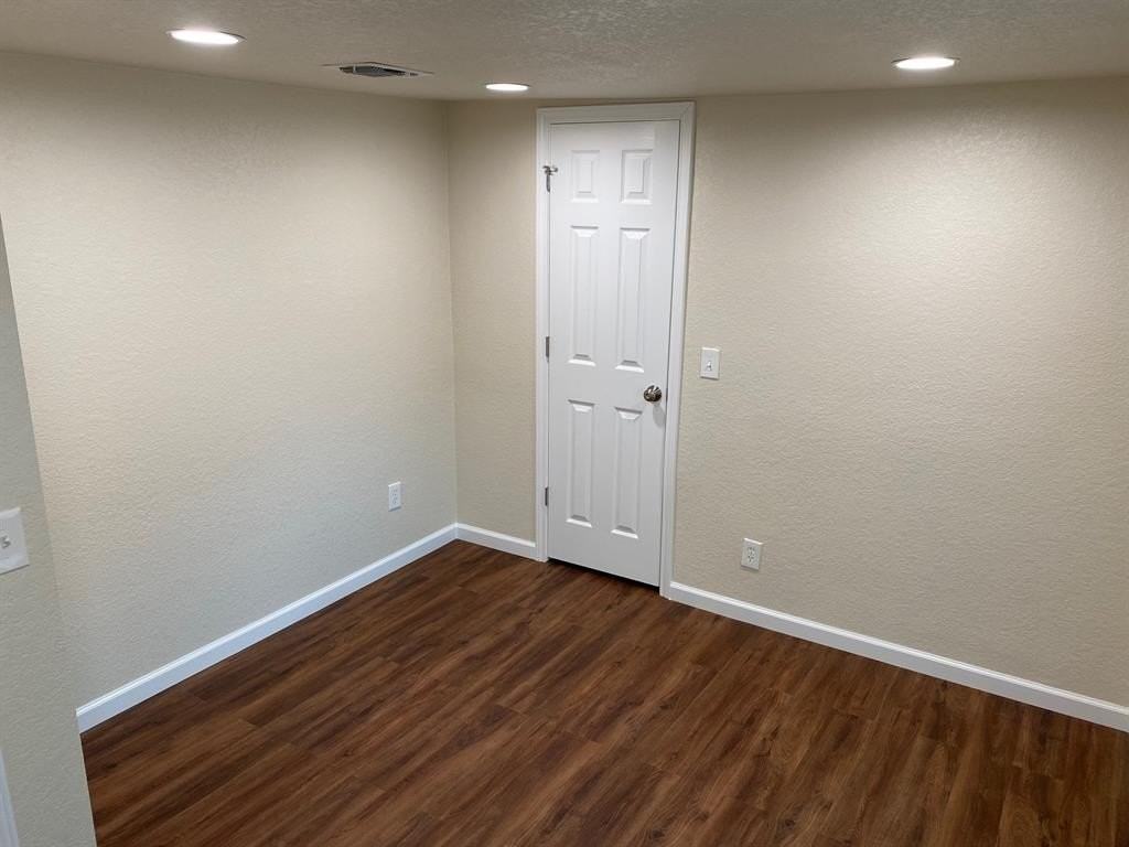 309 Hobson St - Photo 5 of 14