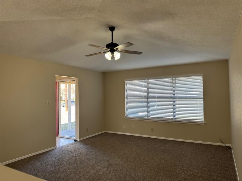 1002 Harbor Lakes Dr - Photo 4 of 36