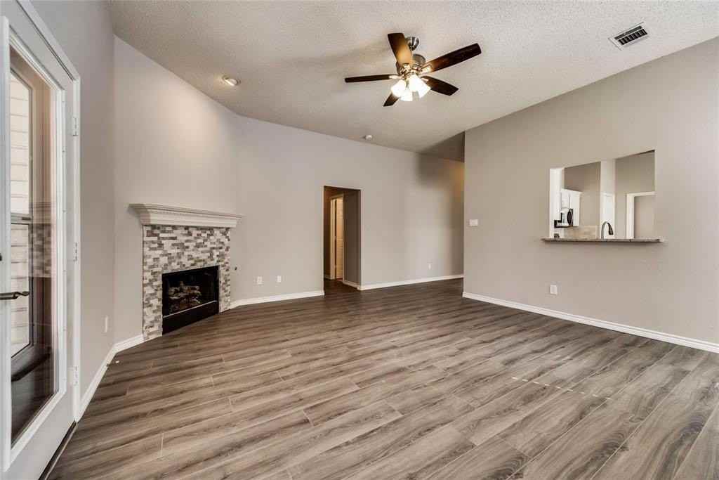 3905 Windford Dr - Photo 7 of 21