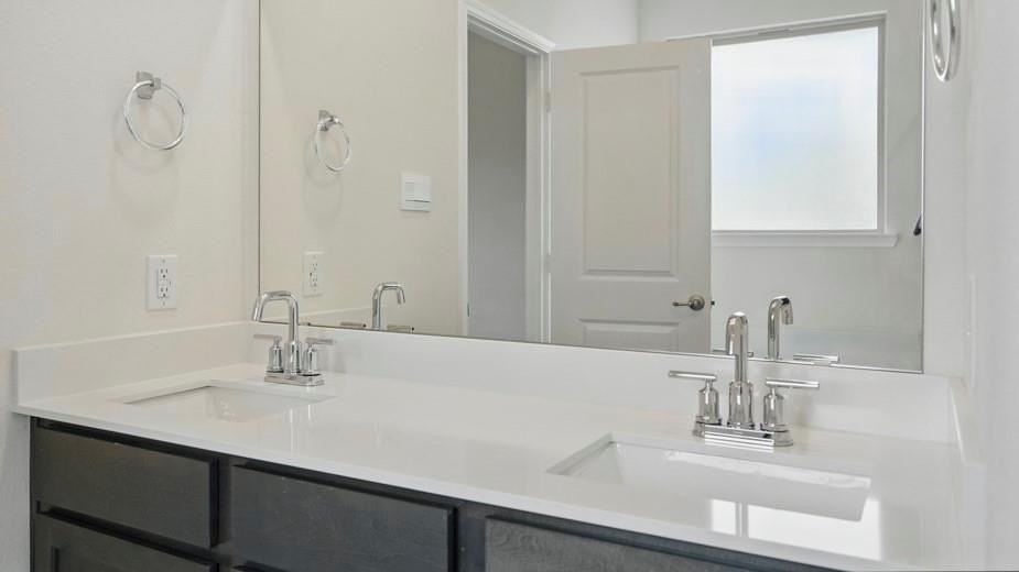 4303 Brenton Ln - Photo 7 of 12