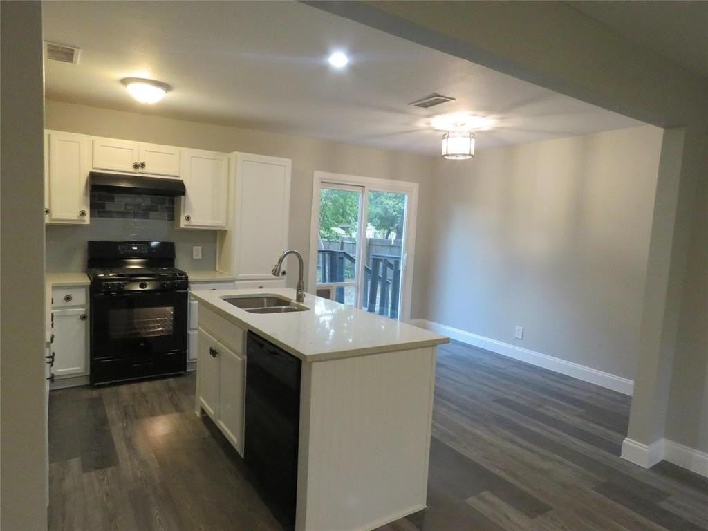 1408 Lakeside Dr - Photo 5 of 16