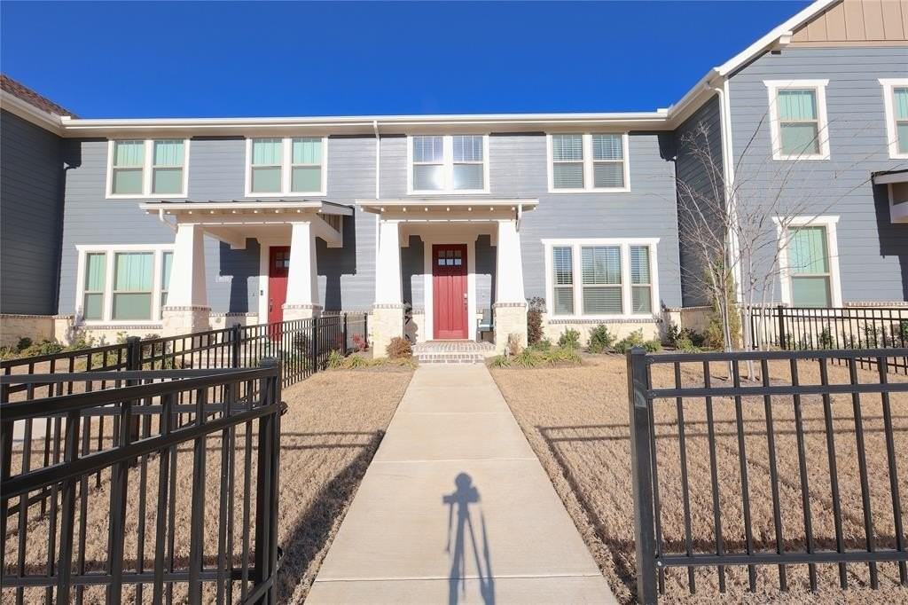 8523 Mint Mews - Photo 2 of 33