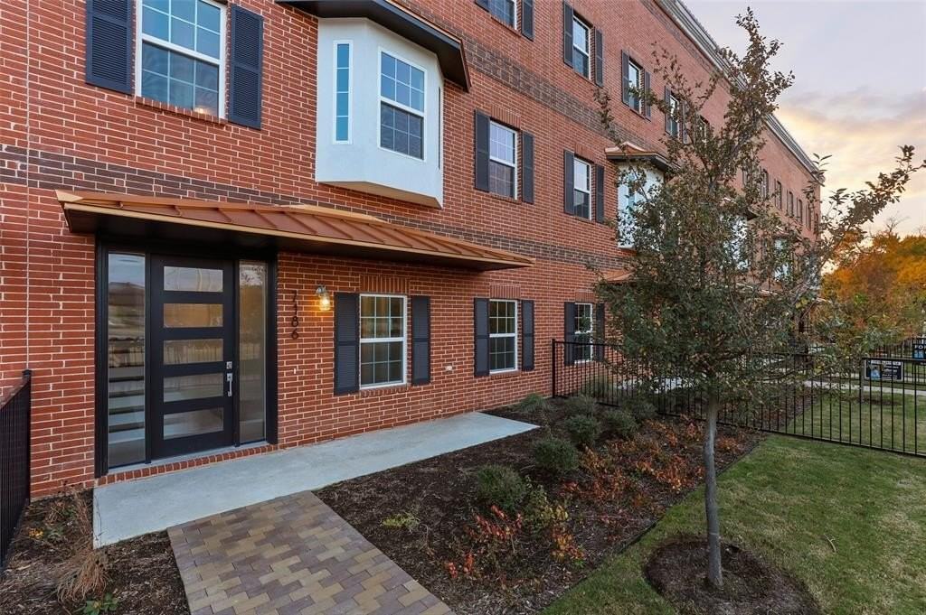 7186 Birch Mews - Photo 5 of 29