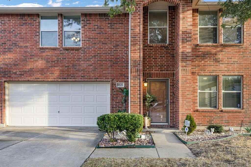 9601 Euclid Dr - Photo 3 of 28