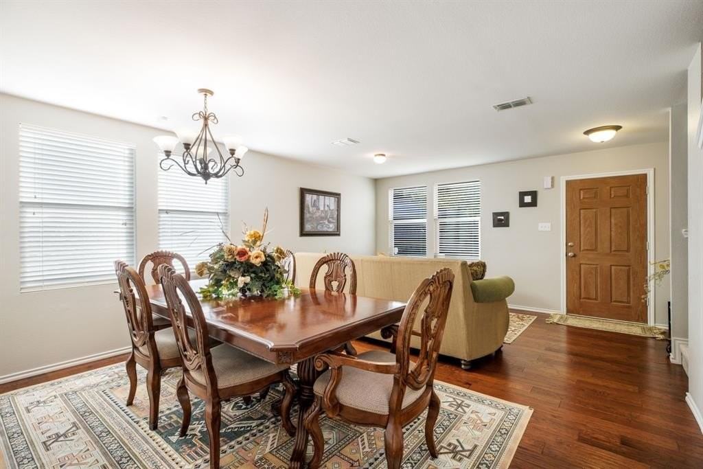 9601 Euclid Dr - Photo 4 of 28