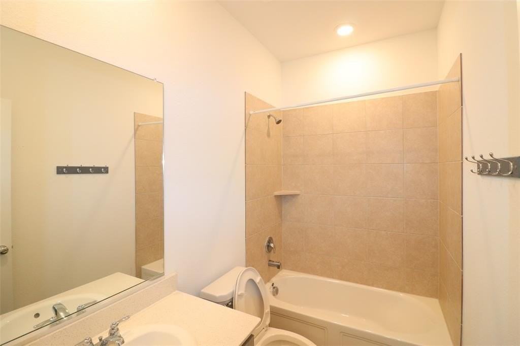 6812 Waterhill Ln - Photo 5 of 30