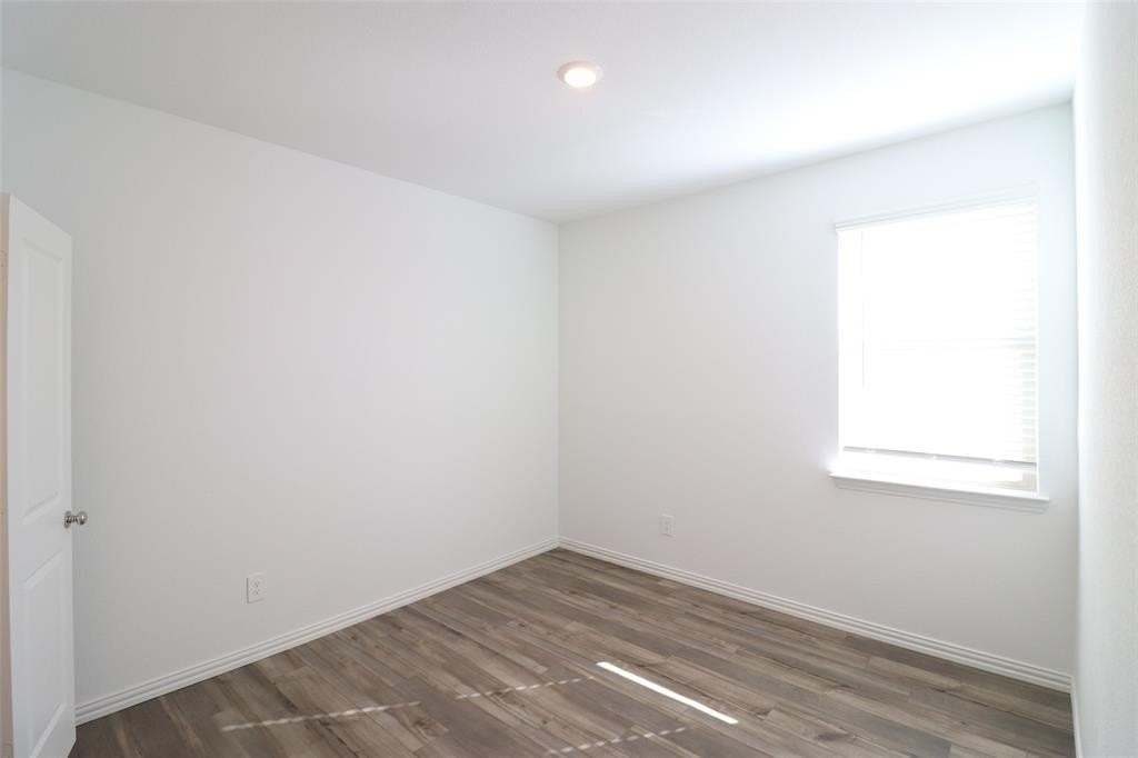 6812 Waterhill Ln - Photo 7 of 30