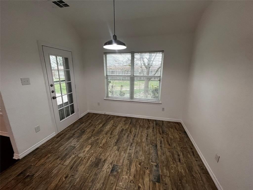 6406 Mill Valley Dr - Photo 6 of 27