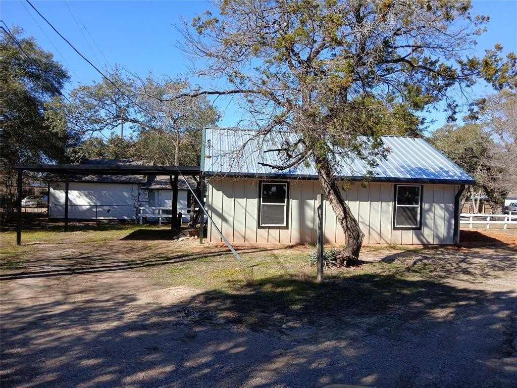 135 County Road 1704 - Photo 5 of 5