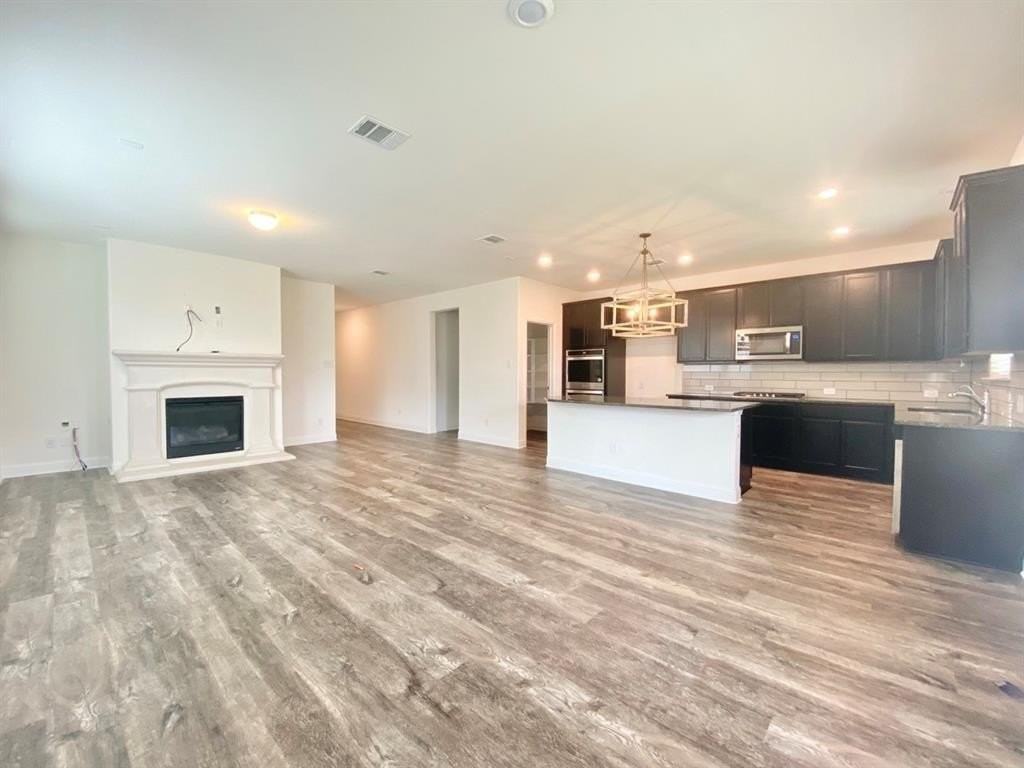 816 Brock Dr - Photo 4 of 14