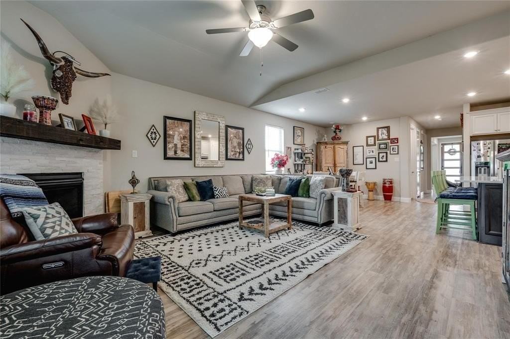 4800 Tahoe Trl - Photo 4 of 21