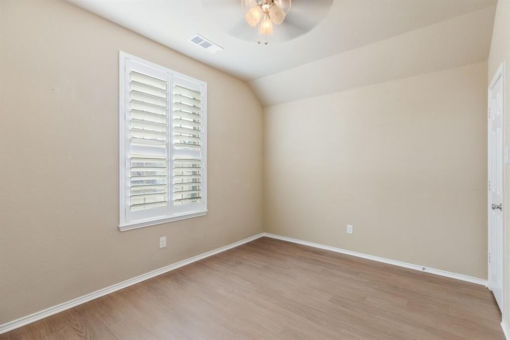 1809 Whistler Dr - Photo 5 of 30