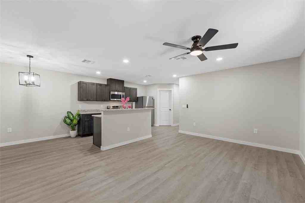 1105 N 11th St #A - Photo 2 of 15