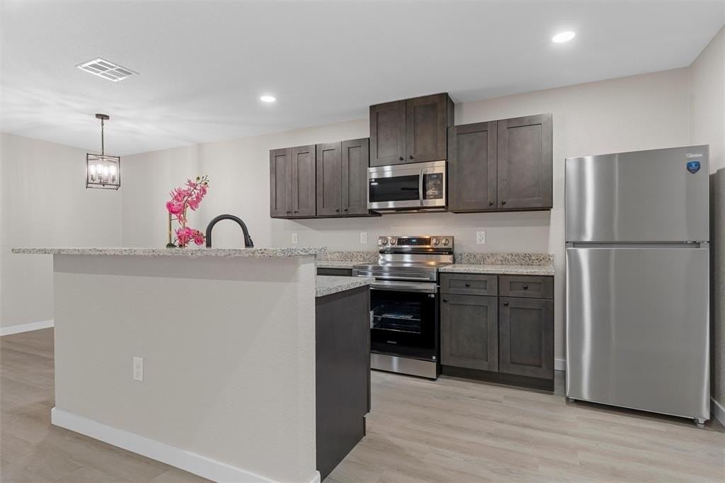 1105 N 11th St #A - Photo 4 of 15