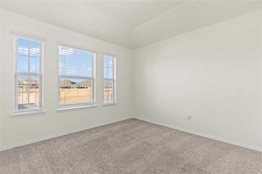 5313 Creek Hill Ln - Photo 4 of 29