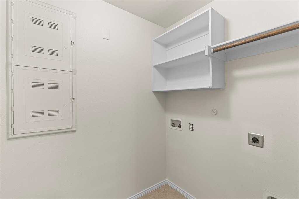 5313 Creek Hill Ln - Photo 7 of 29