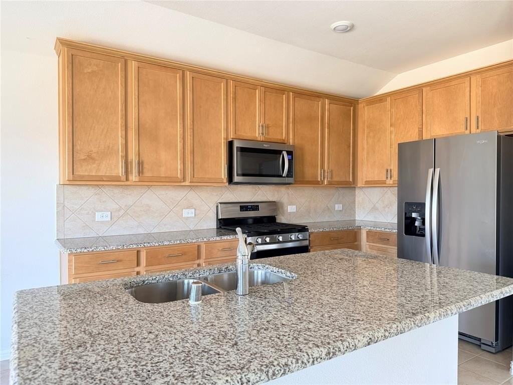 1809 Briar Rose Dr - Photo 5 of 15