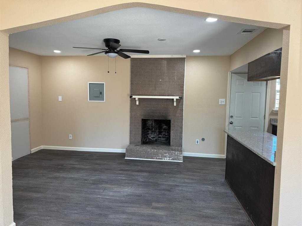 2705 Blue Ridge Dr - Photo 5 of 15