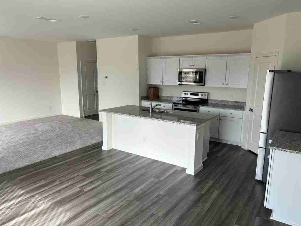 2118 Revere Dr - Photo 3 of 30