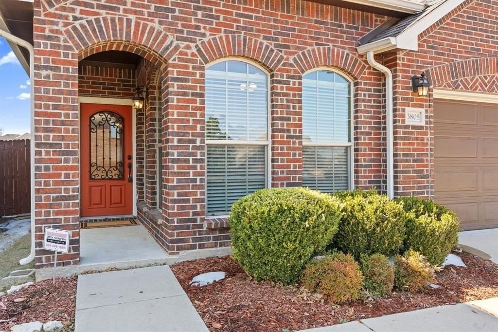 3805 Weatherstone Dr - Photo 4 of 35