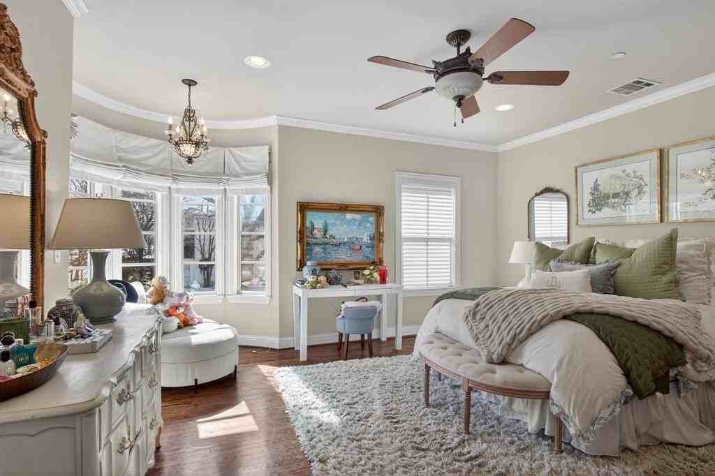 5801 Hillcrest Ave #06 - Photo 5 of 16