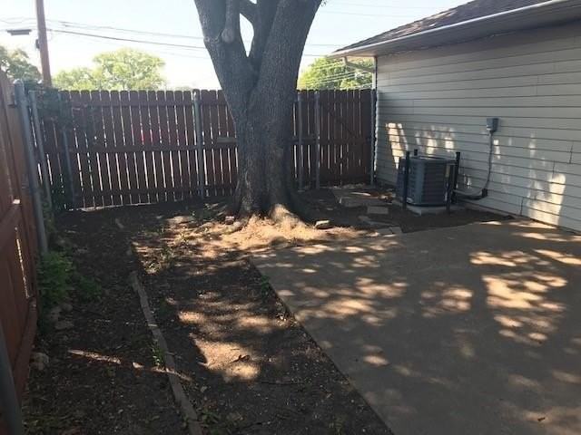 4027 Ovid Ave - Photo 2 of 13