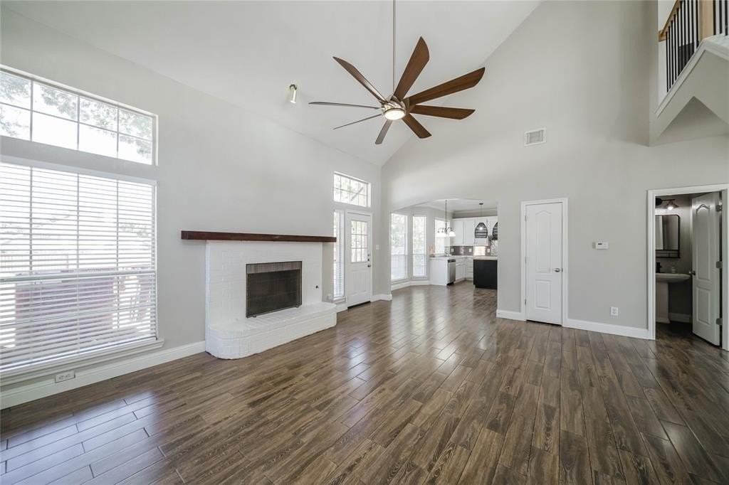 1940 Robin Ln - Photo 6 of 38