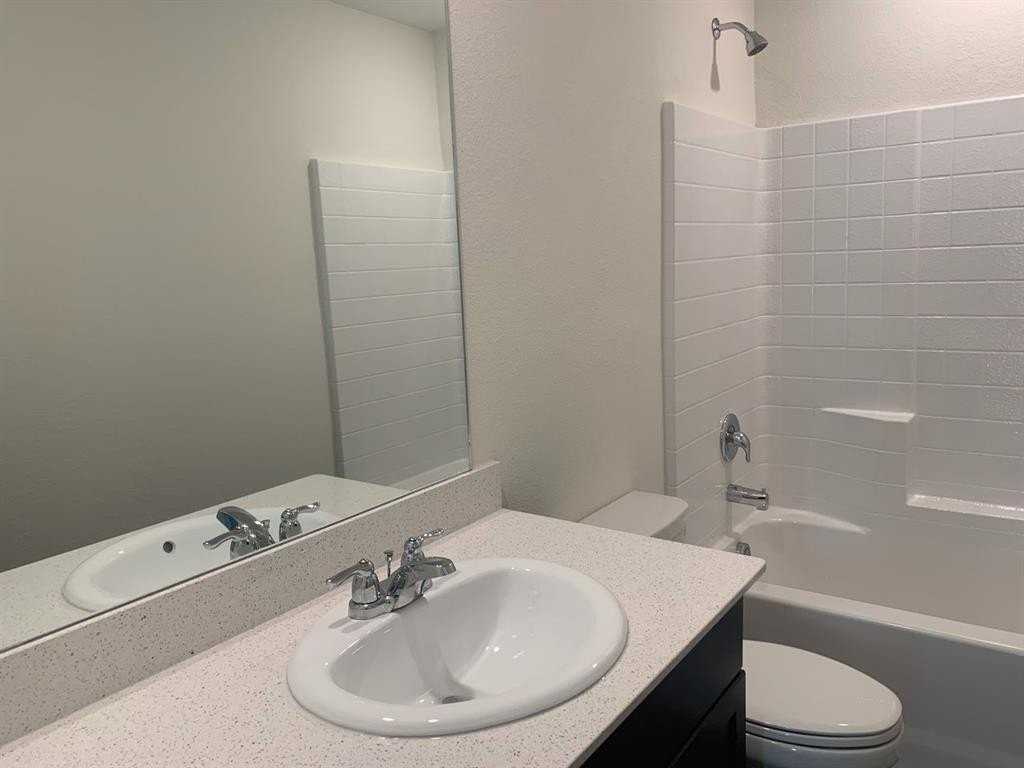 4323 Johnstown Ln - Photo 7 of 10