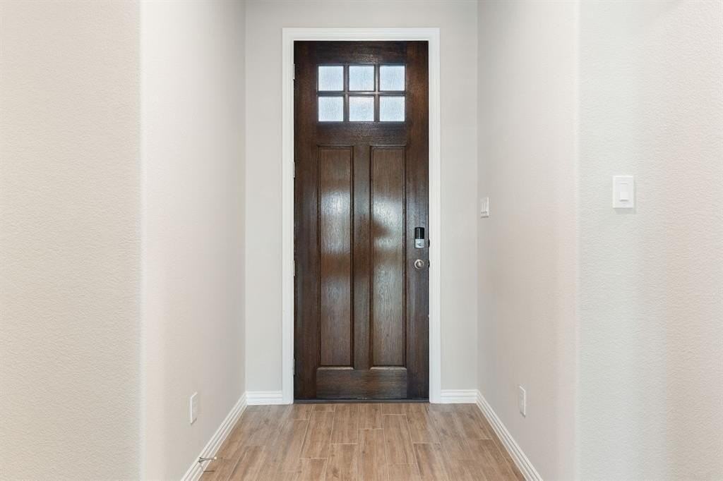 1933 Kelva Dr - Photo 7 of 37