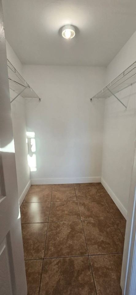 410 Piper Ave - Photo 7 of 12