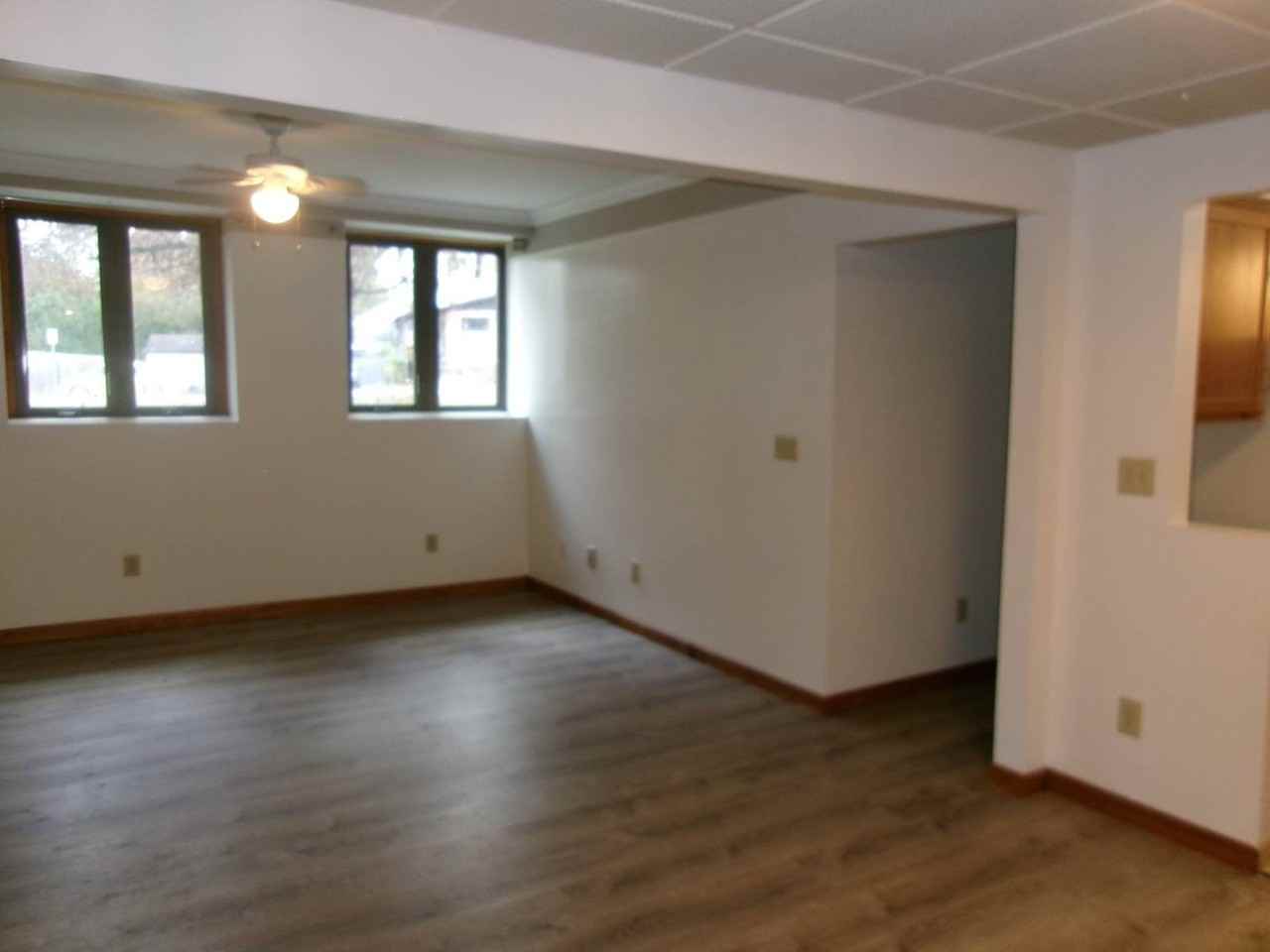 222 S Ten Broeck St #3 - Photo 2 of 36