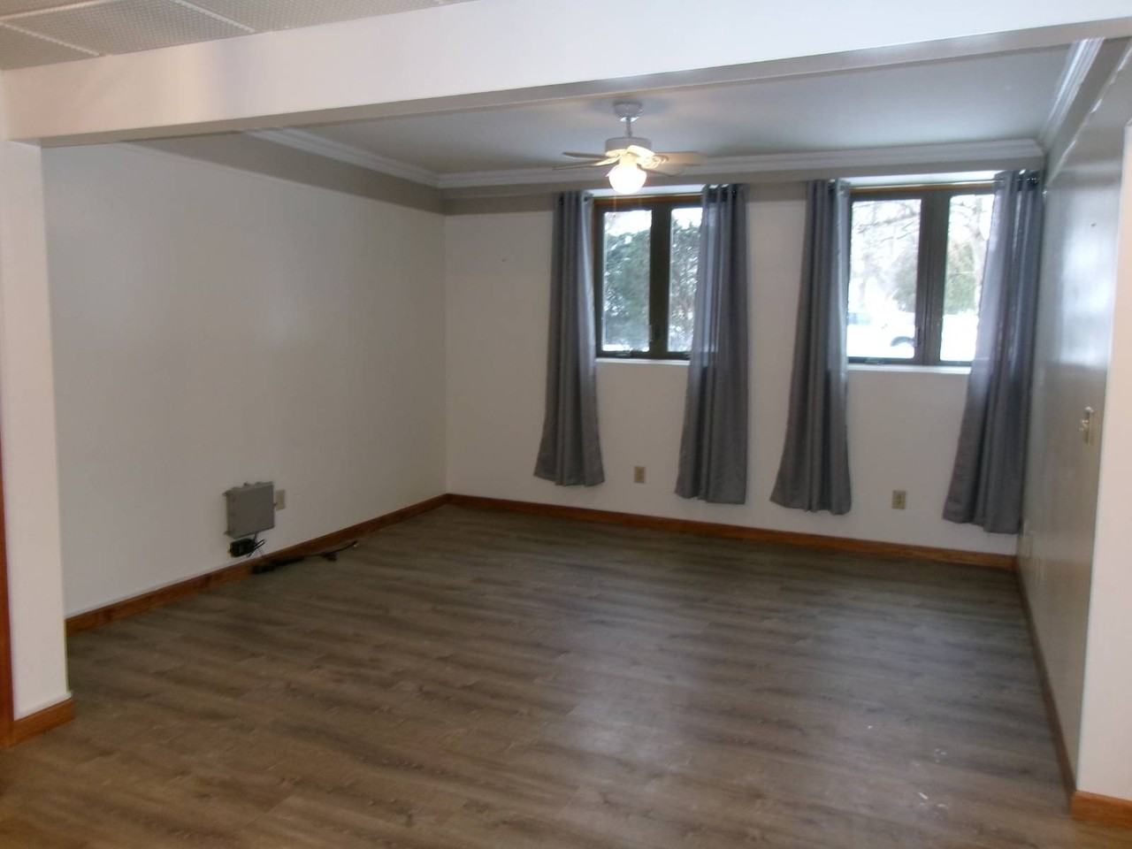 222 S Ten Broeck St #3 - Photo 2 of 28