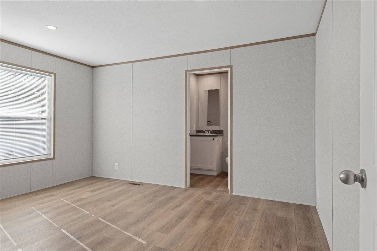 1751 N Grand Ave W #94 - Photo 6 of 16