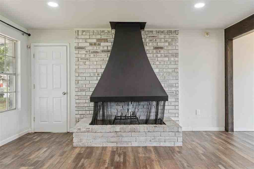 2328 S Krowse Dr - Photo 7 of 40