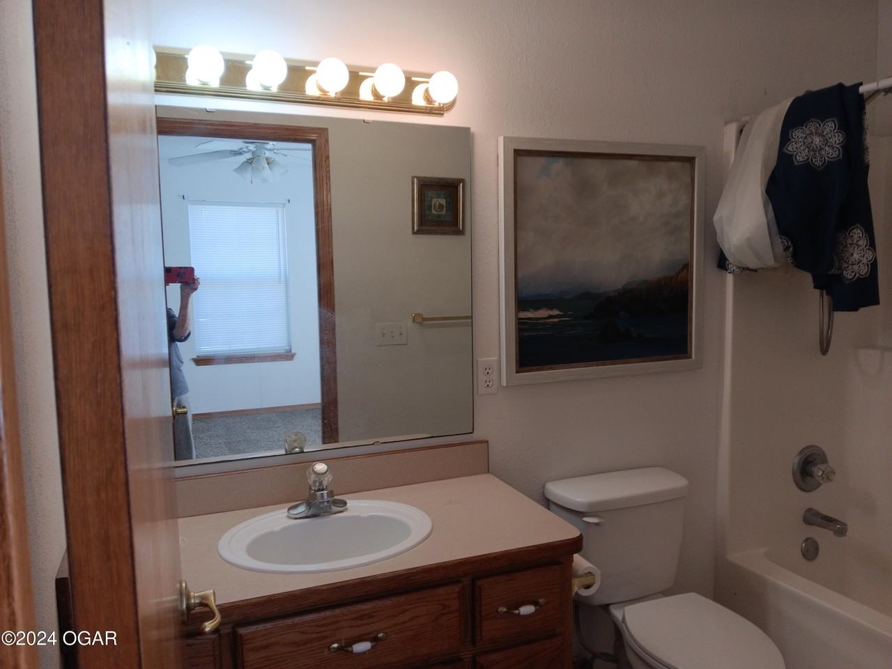 2416 Iron Gates Rd - Photo 4 of 10