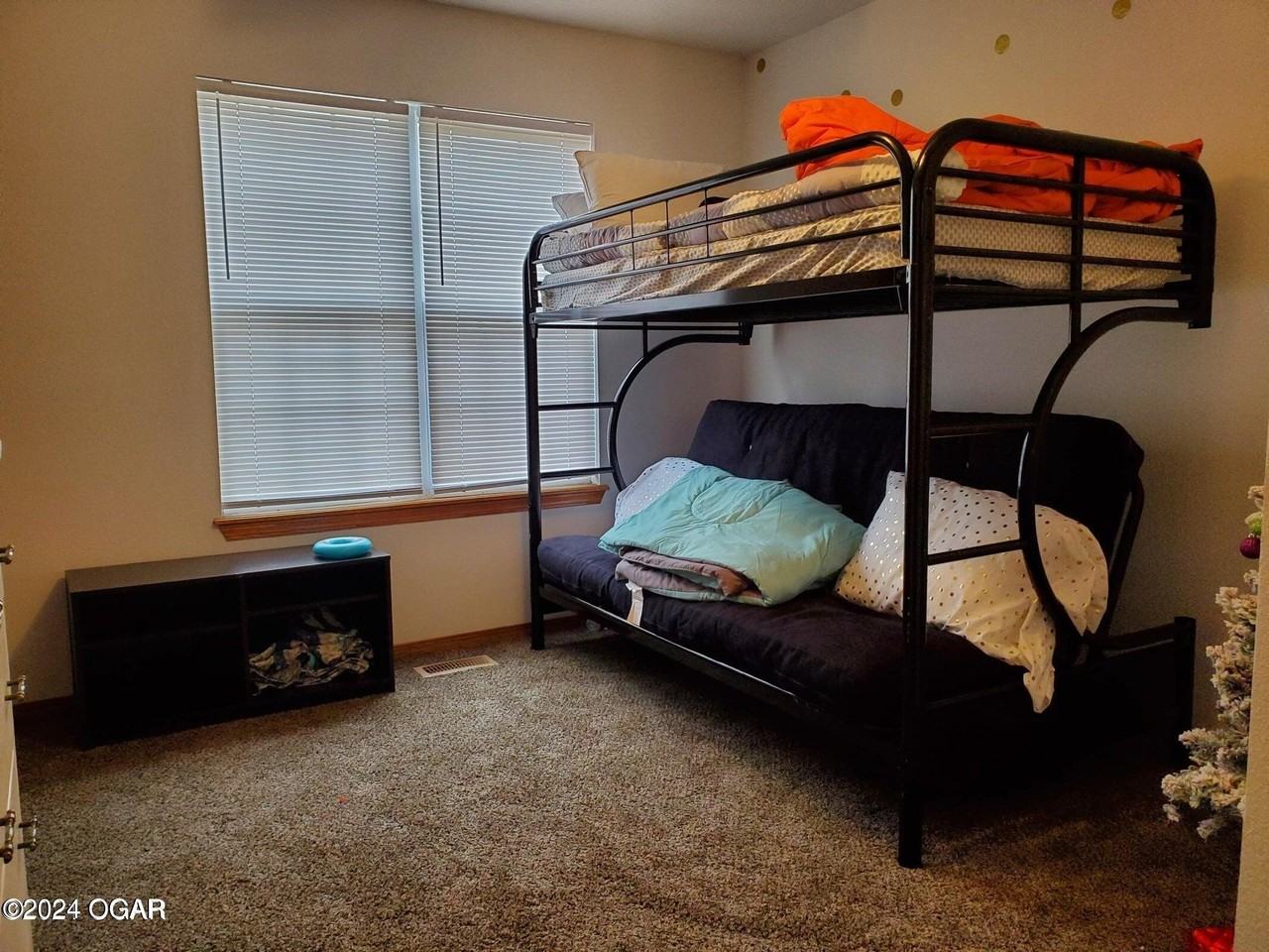 2416 Iron Gates Rd - Photo 7 of 10