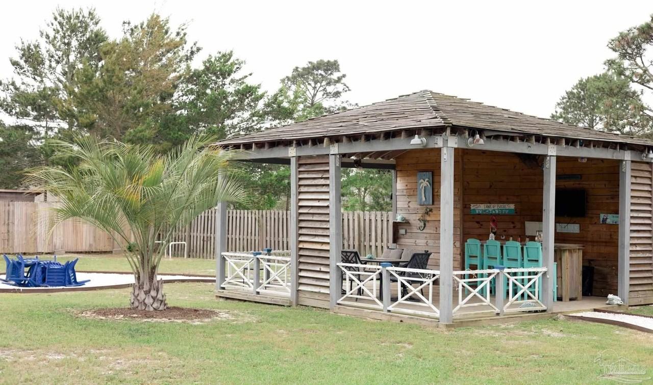 8625 El Paseo St - Photo 2 of 19