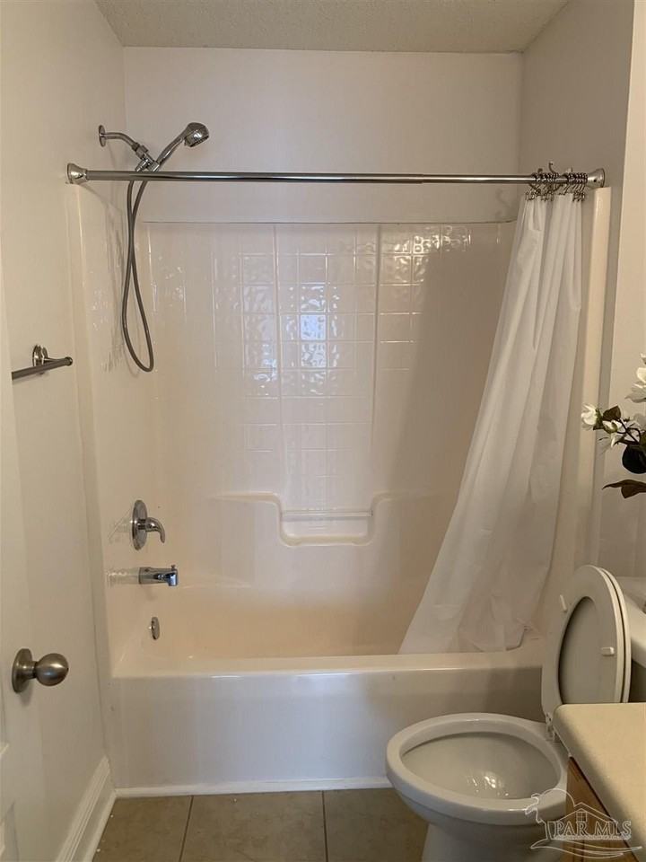 8949 Camelot Pl - Photo 7 of 23