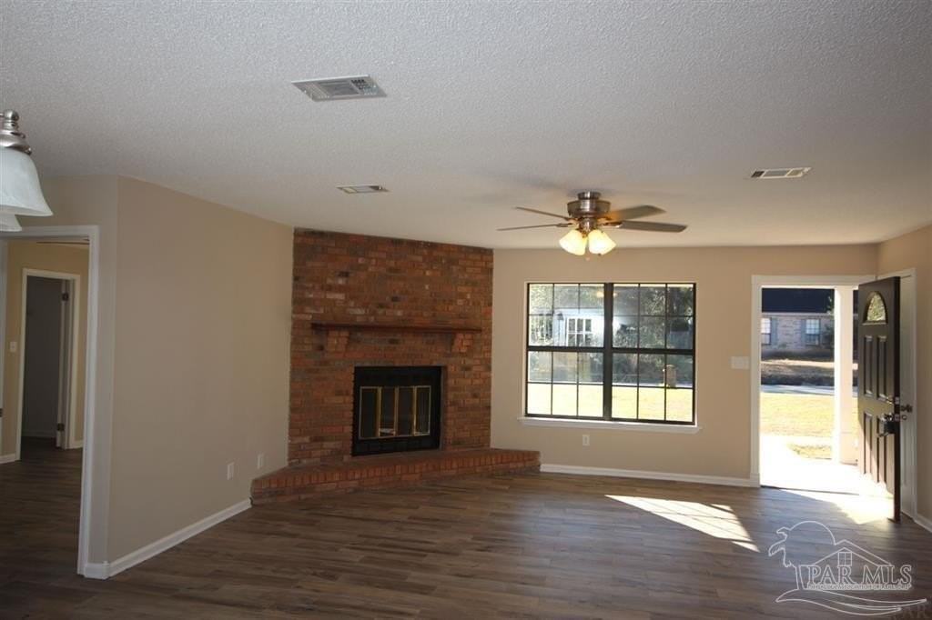 4774 Gregg Ave - Photo 2 of 15