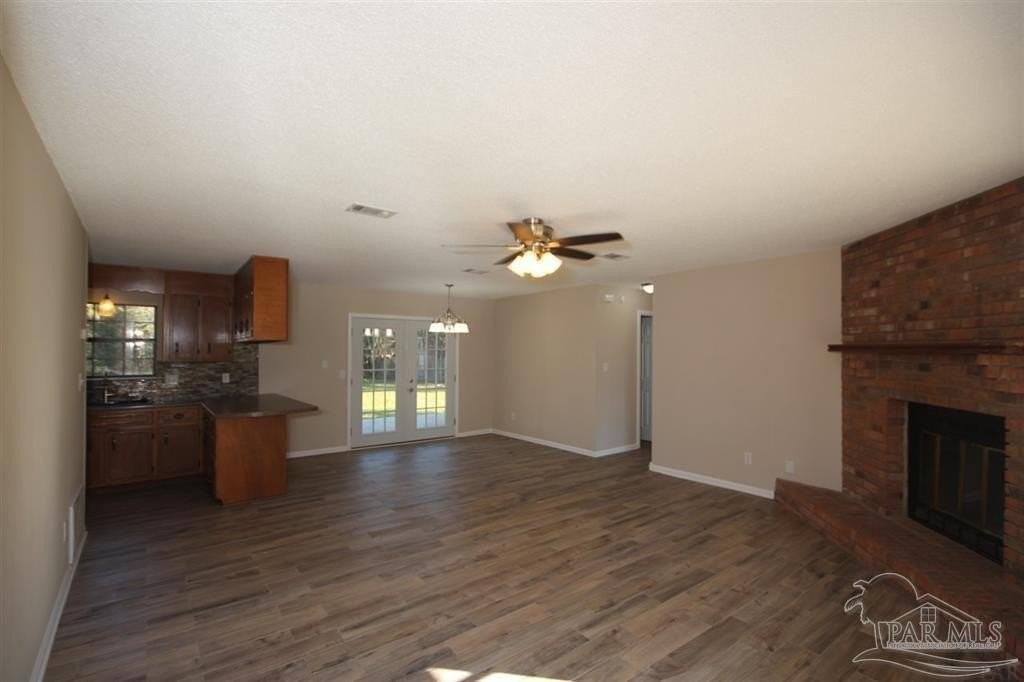 4774 Gregg Ave - Photo 3 of 15