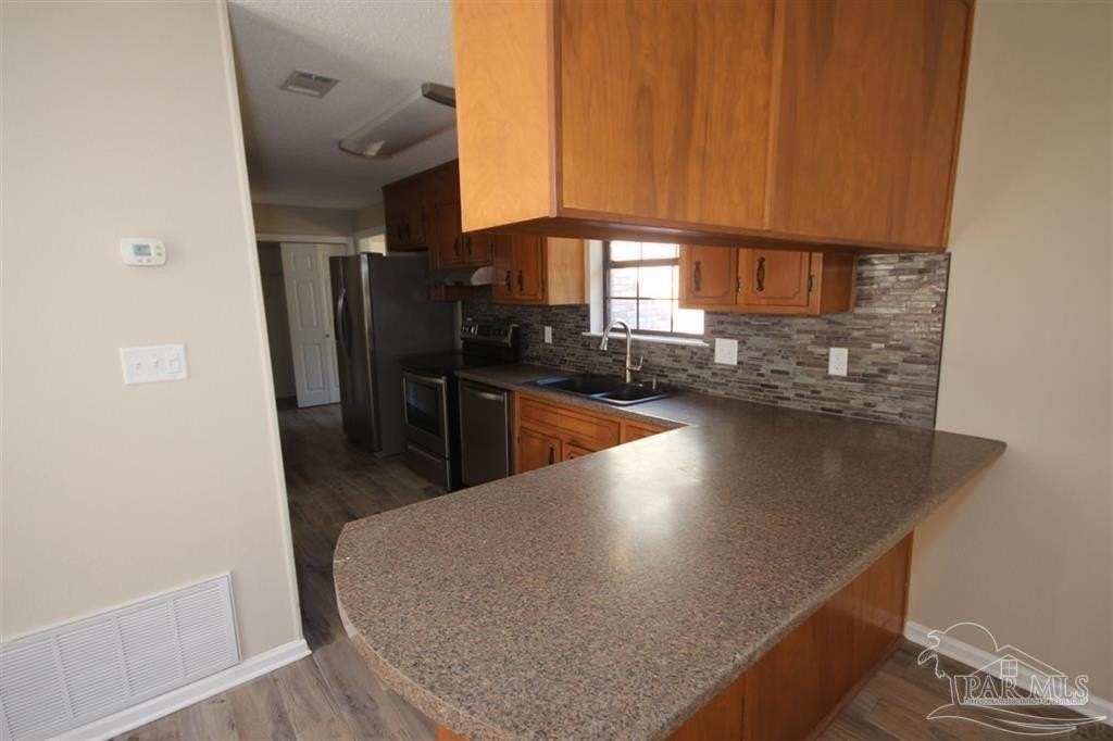 4774 Gregg Ave - Photo 4 of 15