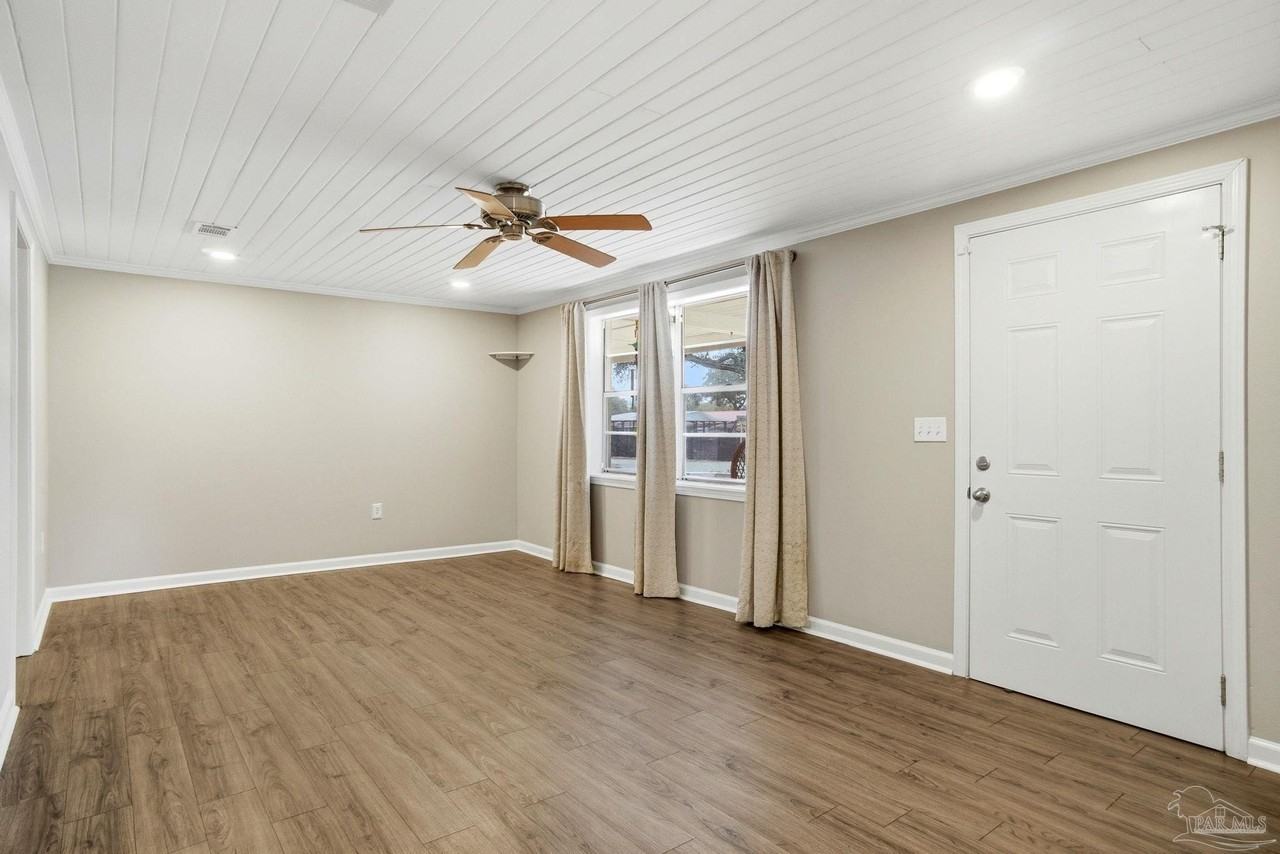 3750 Martin St - Photo 7 of 45