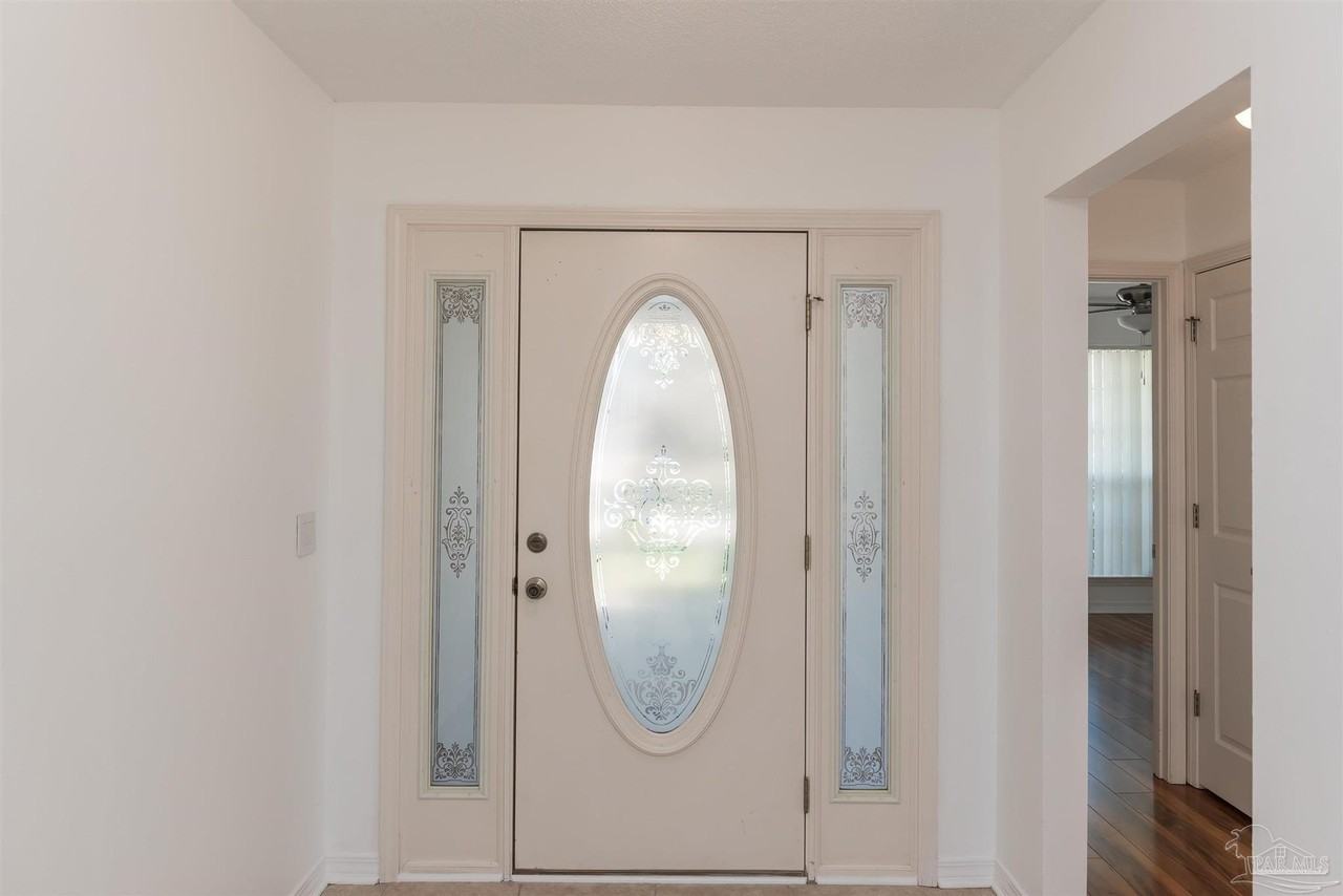 25 Littleton St - Photo 4 of 37