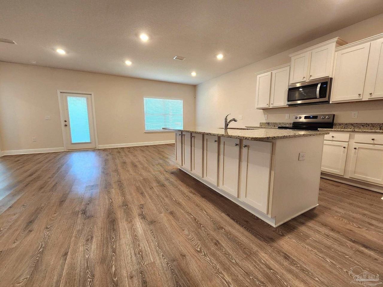 7890 Burnside Loop - Photo 4 of 29