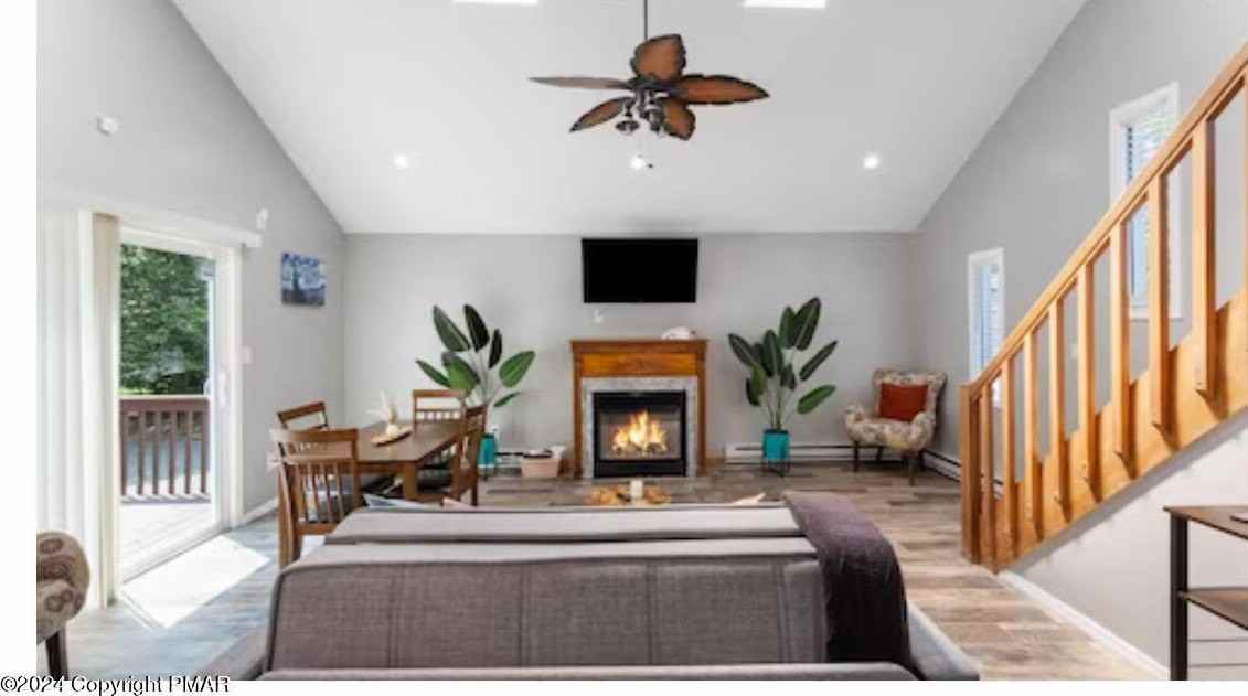 9197 Buttonwood Ct - Photo 2 of 17