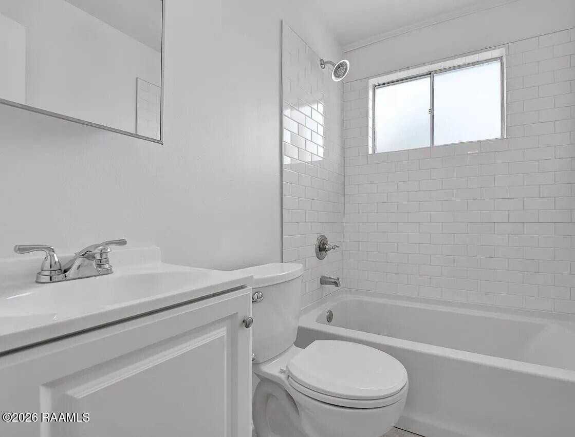 1130 Aster St - Photo 4 of 5