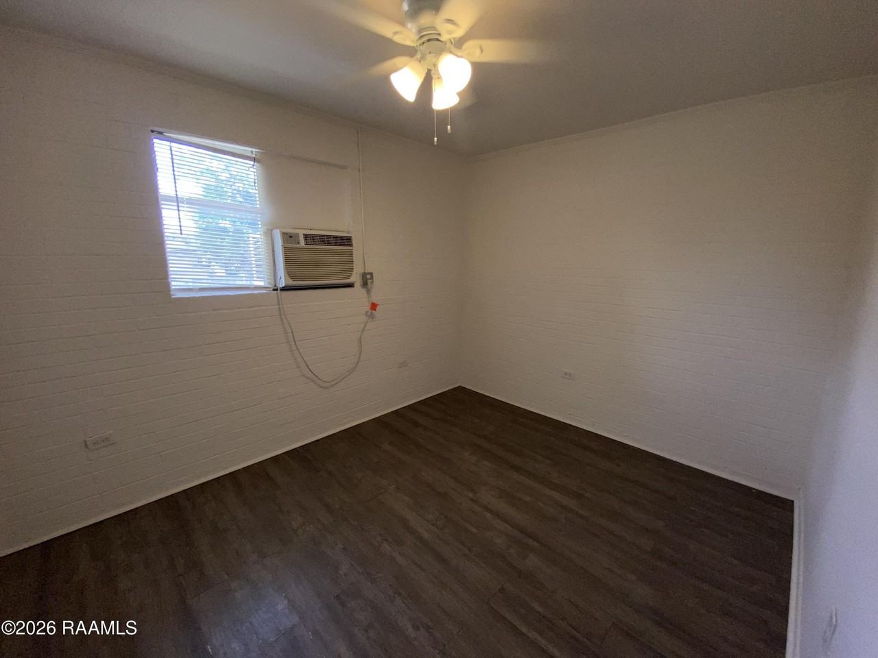 1136 Aster St - Photo 5 of 5