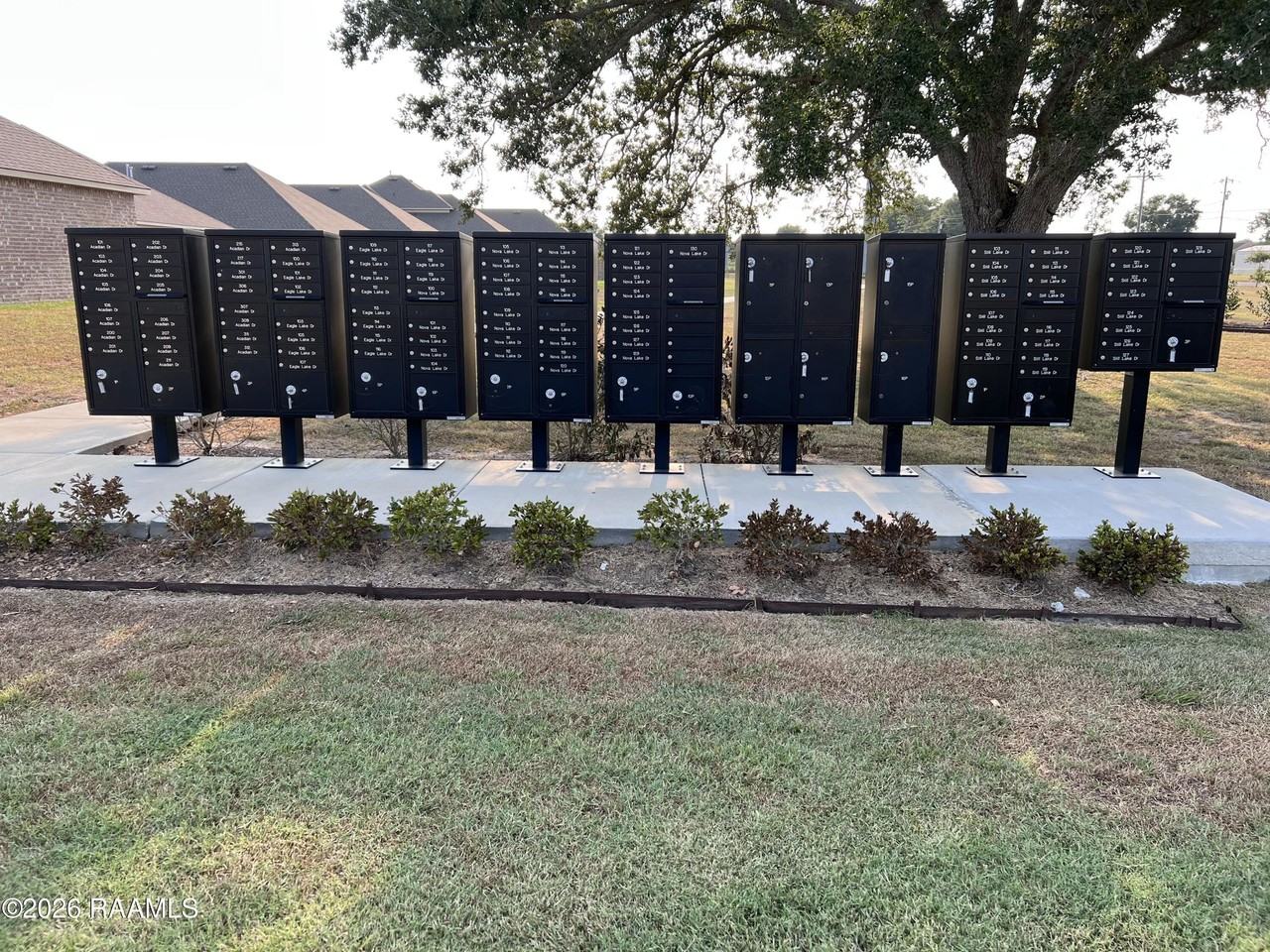 111 Still Lake Dr - Photo 2 of 11