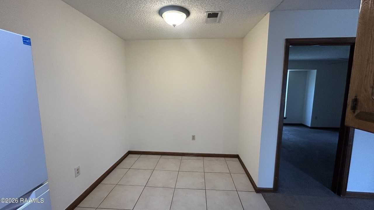 16633 W Missionary Street #D - Photo 6 of 13